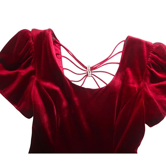 ❤️ Vintage Red Velvet Skater Dress ❤️ - Picture 8 of 13